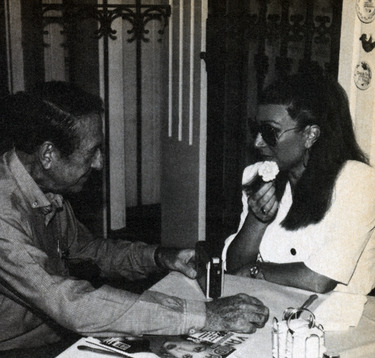 Rocío entrevistada por el periodista Antonio Losada.