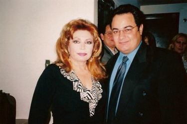 Rocío Jurado y Néstor E. Martínez en el camerino del Centro de Bellas Artes de Caguas