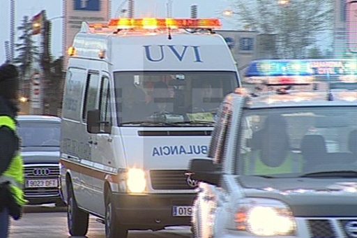 Rocío Jurado es trasladada en una ambulancia al Hospital Montepríncipe de Madrid tras llegar en un avión desde Houston