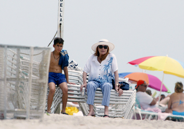 Rocío Jurado y José Fernando en una playa de Miami