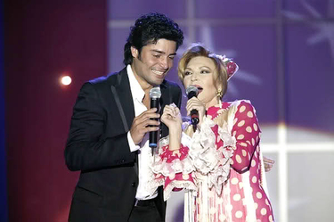 Rocío con Chayanne en la última gala de Rocío «Rocío Siempre».