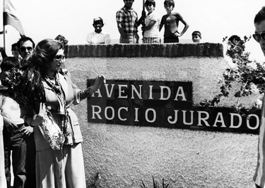 Rocío Jurado durante la inauguración de la avenida que lleva su nombre