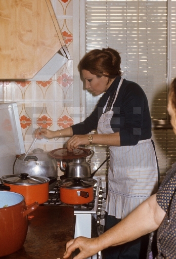 Rocío Jurado cocinando