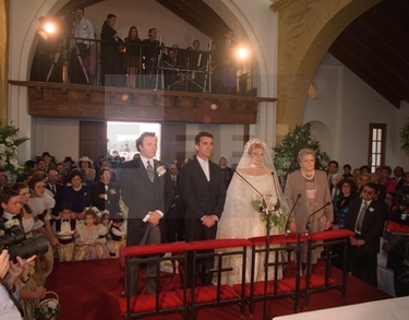 Rocío y José Ortega Cano, acompañados de los padrinos, Amador Mohedano y doña Juana