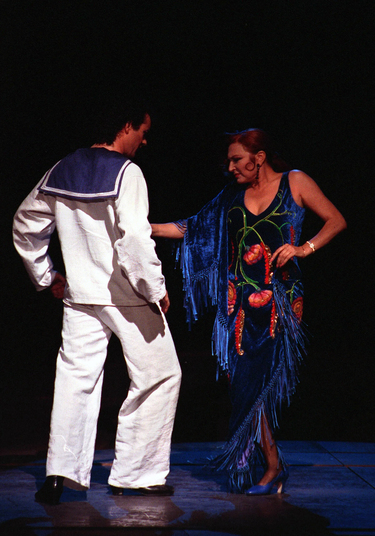 Rocío Jurado interpreta «Tatuaje» durante el ensayo general del espectáculo «Azabache» en el Auditorio de la Expo'92