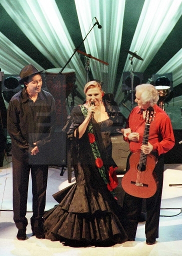 Manolo Sanlucar, Rocio Jurado y Antonio Canales durante el espectaculo «Tres con duende»