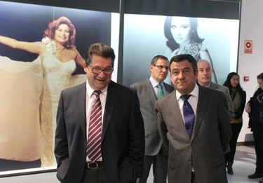 José Loaiza y Antonio Peña durante la visita del Museo Rocío Jurado