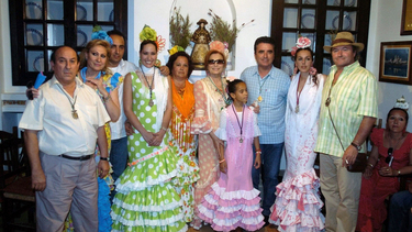 Rocío con su familia en El Rocío