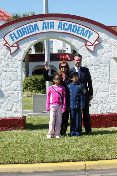 Rocío Jurado con José Ortega Cano y su hijos José Fernando y Gloria Camila