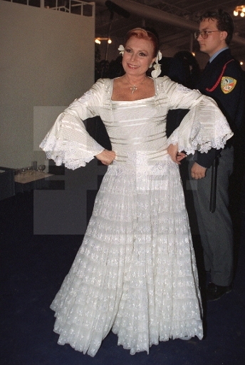 Rocío durante la fiesta posterior a la ceremonia religiosa de su enlace con José Ortega Cano