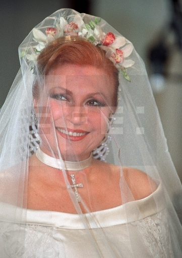 Rocío durante la ceremonia religiosa de su enlace matrimonial con José Ortega Cano